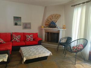 Τριώροφη εξοχική κατοικία Ελάνη