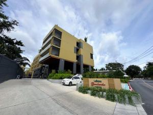 Laguna Beachside Residences by Beringela