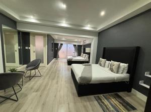 House Havana 6 Bedroom Villa, Camps Bay