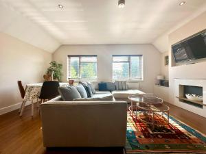 Stylish 2 Bed Apartment sleeps 4