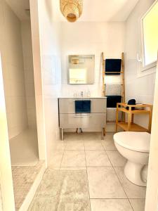 Maisons de vacances Chez Audrey - Charmante villa - Jardin & Clim : photos des chambres