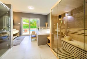 Beautiful villa AURORA with private pool, sauna and jacuzzi