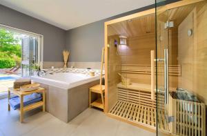 Beautiful villa AURORA with private pool, sauna and jacuzzi