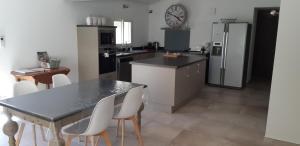 Maisons de vacances Gite MAS DES ROUMAISES : photos des chambres