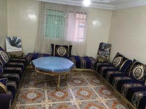 Appartement à louer UNIQUEMENT pour famille et couple marié