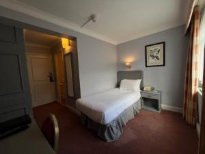 Single Room room in Roebuck Inn