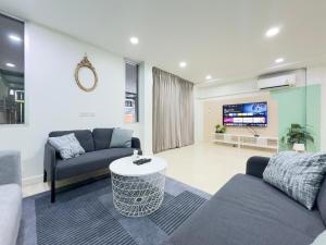 日韩旅游区市中心5房别墅民宿