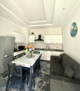 Naomi Luxury Home 2