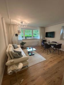 Sandy Coast Apartment Souterrain - 4-star hotels in Timmendorfer Strand