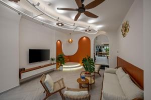 Shore House - Near My Khe Beach & City Centre by The Key