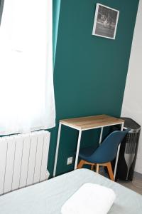 Maisons d'hotes COMME A LA MAISON : Chambre Double Standard avec Salle de Bains Commune