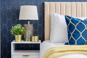 Large 5Bed House London Next CUH Free Parking