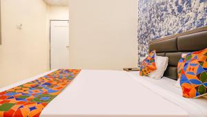 Glitz United-Boomerang & Powai IIT