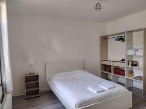 Appartements 68m2, gare 2 min a pied, Paris et Orly a 15 min : photos des chambres