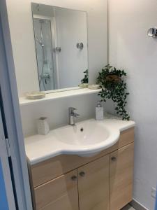 Appartements en baie du mont saint Miche Proche bord de mer : photos des chambres