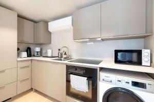 Renovated 2025 - AC & terrace - Historic building