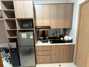 Cozy Studio Near BCS and Grand Batam Mall - with Netflix & free wifi