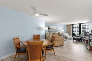 Stunning Views - 2 BDRM 2BTH Condo