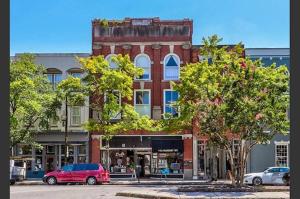#Wilmington Loft Market and Front