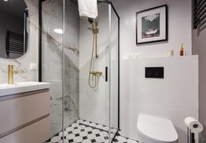 Kartuska Modern Apartment by BookingHost