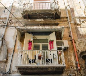 Il balconcino ai Tribunali