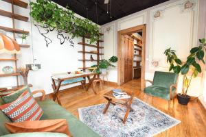 Historical Flat Unique Terrace AC in Beyoğlu Galata