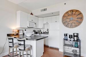 River FRONT | SuperHost | Free Parking!