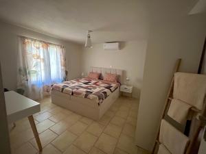 Daisy House Golden Beach Area