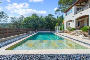 Villa Athéna - Jacuzzi Pool Pétanque - LeBooker