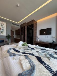 Anovia by Serenith Homes