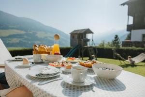 Two-Bedroom Apartment with Terrace room in Hattlerhof