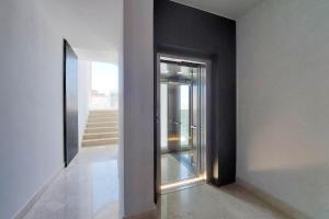 Contemporary Apartment by Luxury Getaways