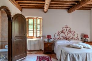Charming&Luxury Villa near Assisi, Service Experience Exclusive