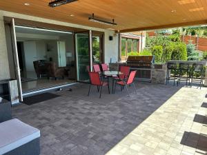 Luxury accomodation in West Vancouver