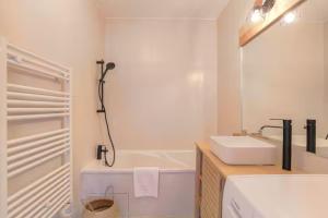 Superbe 2 pièces terrasse à 400 m du métro