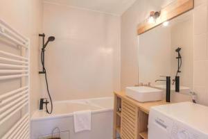 Appartements Superbe 2 pieces terrasse a 400 m du metro : photos des chambres