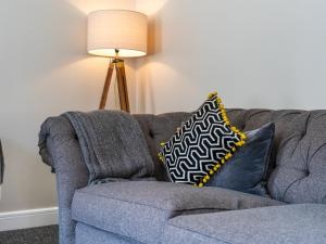 Lymm home 6 Bed 3 Bath Relocators Trades and Long Stays