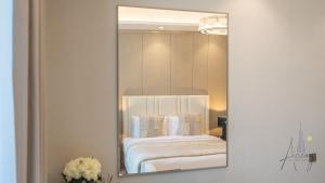 Luxe Haven 1BR8min drive DubaiMall & BurjKhalifa