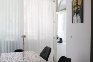 Beautiful vacation apartment Ivana in Novalja - 3hvězdičkové hotely ve městě Novalja