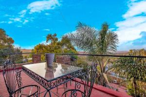 Melville Penthouse With Stunning Views