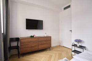 Solny Square Aparthotel