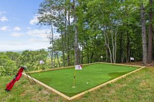Mtn View and Game Room in Morganton Spacious Cabin!