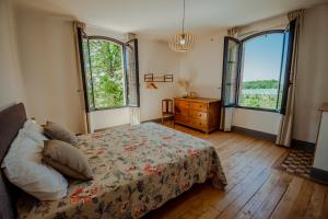 Maisons de vacances Maison de caractere, vue sur lac prive et vignes : photos des chambres
