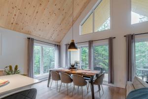 Chalet Le Stockholm private spa Shannon
