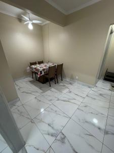 Apartamento Praia Grande bem localizado