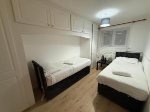 Emerald Luxury House