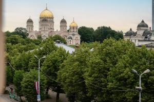 Central & Modern 2bdrm Apartment