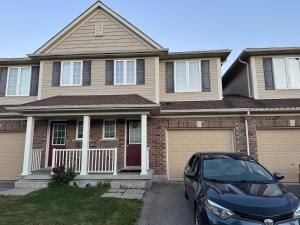 Charming 3bedroom 3bath house - 3hvězdičkové hotely ve městě Kitchener