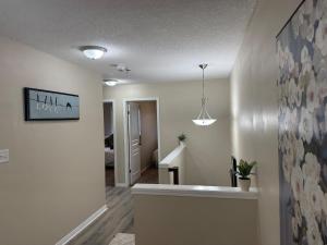 Charming 3bedroom 3bath house