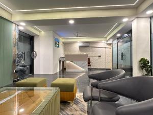 Soothing Stayz - Near Medanta The Medicity